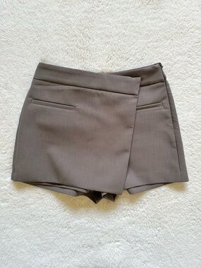 Zara Women’s Skort Color Taupe S